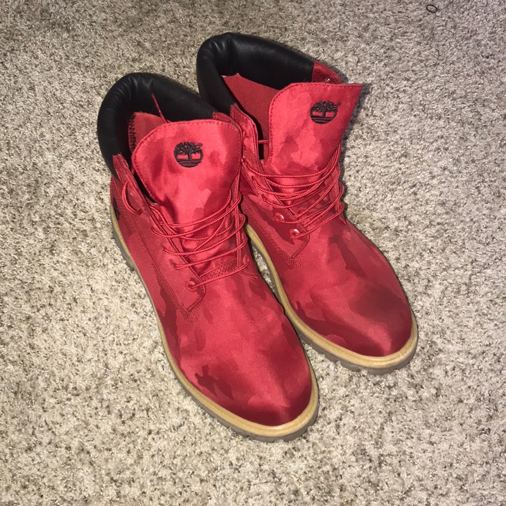 RED CAMO TIMBERLAND BOOTS